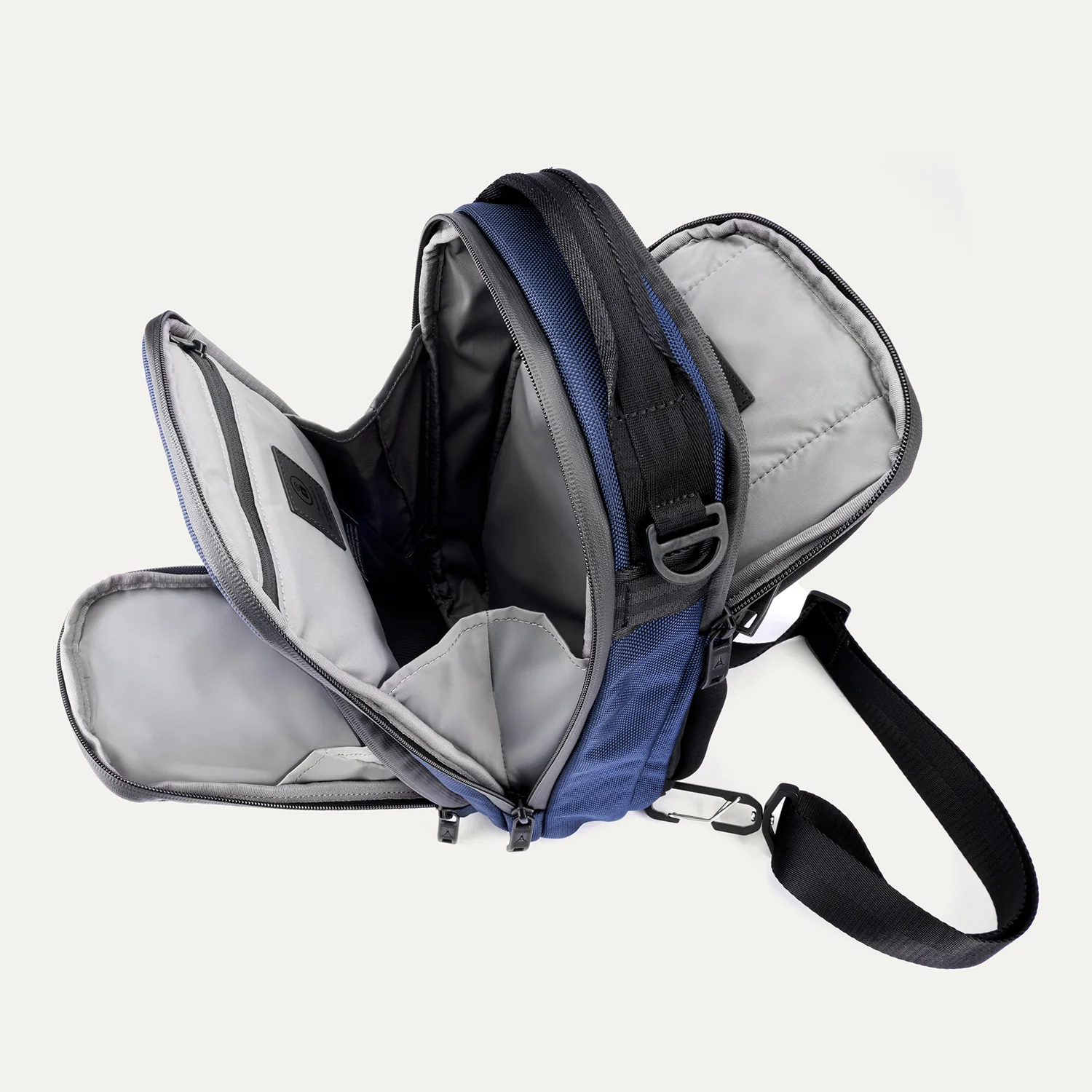 Altitude™ Crossbody 6L - Image 11