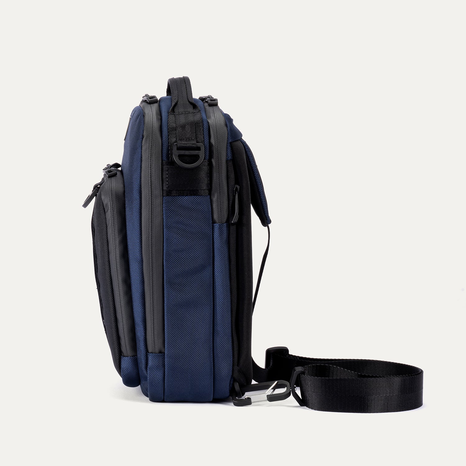 Altitude™ Crossbody 6L - Image 15