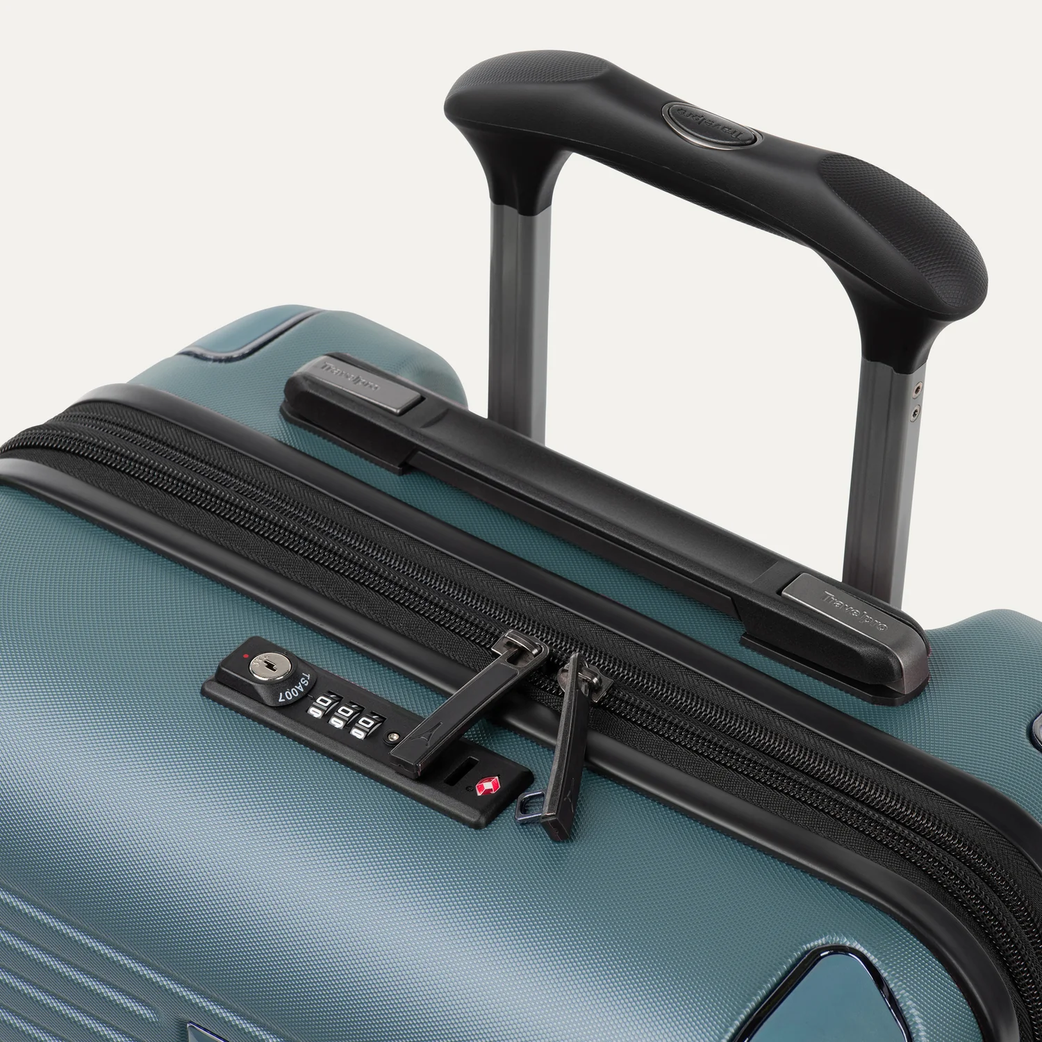 Roundtrip® Carry-On / Medium Check-In Hardside Set - Image 16