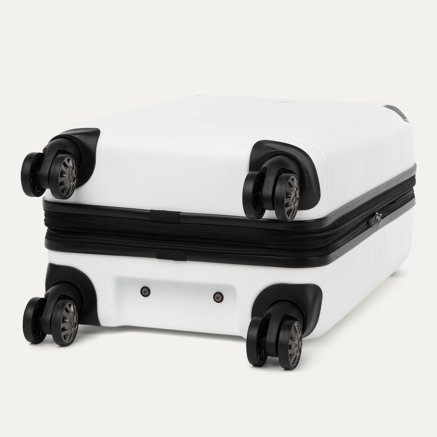 Roundtrip® Carry-On / Medium Check-In Hardside Set - Image 21