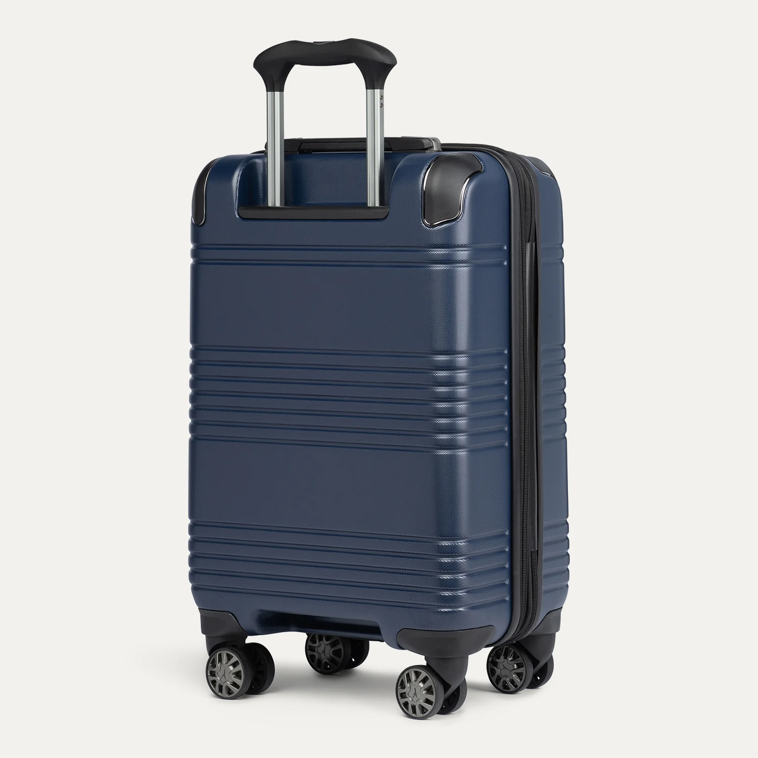 Roundtrip® Carry-On / Medium Check-In Hardside Set - Image 27
