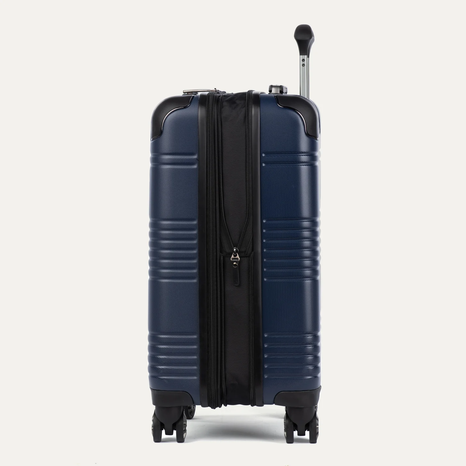 Roundtrip® Carry-On / Medium Check-In Hardside Set - Image 30