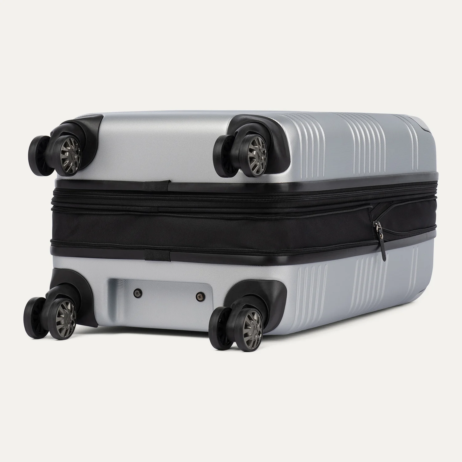 Roundtrip® Carry-On / Medium Check-In Hardside Set - Image 37