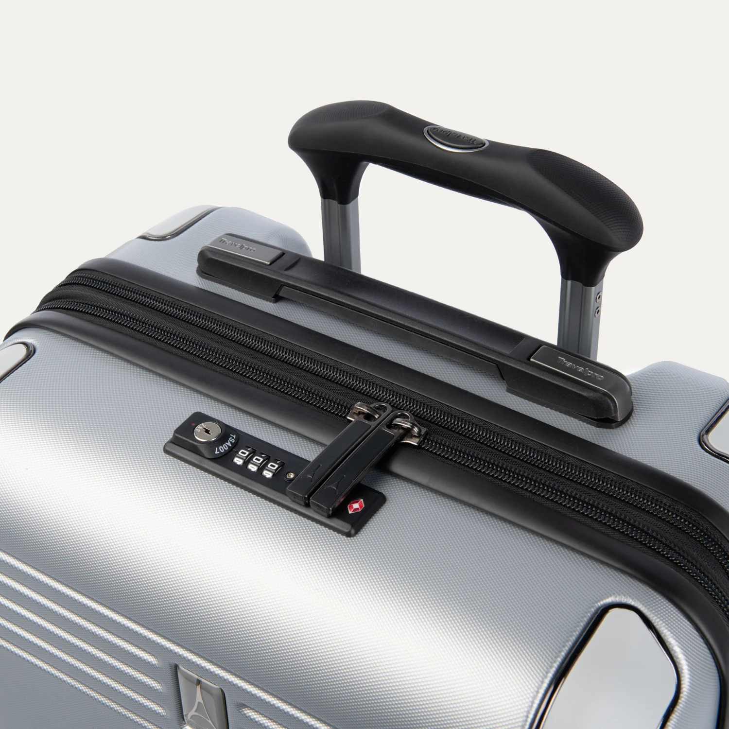 Roundtrip® Carry-On / Medium Check-In Hardside Set - Image 38