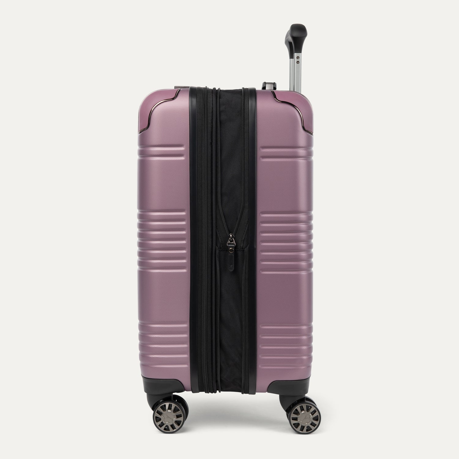 Roundtrip® Carry-On / Medium Check-In Hardside Set - Image 43