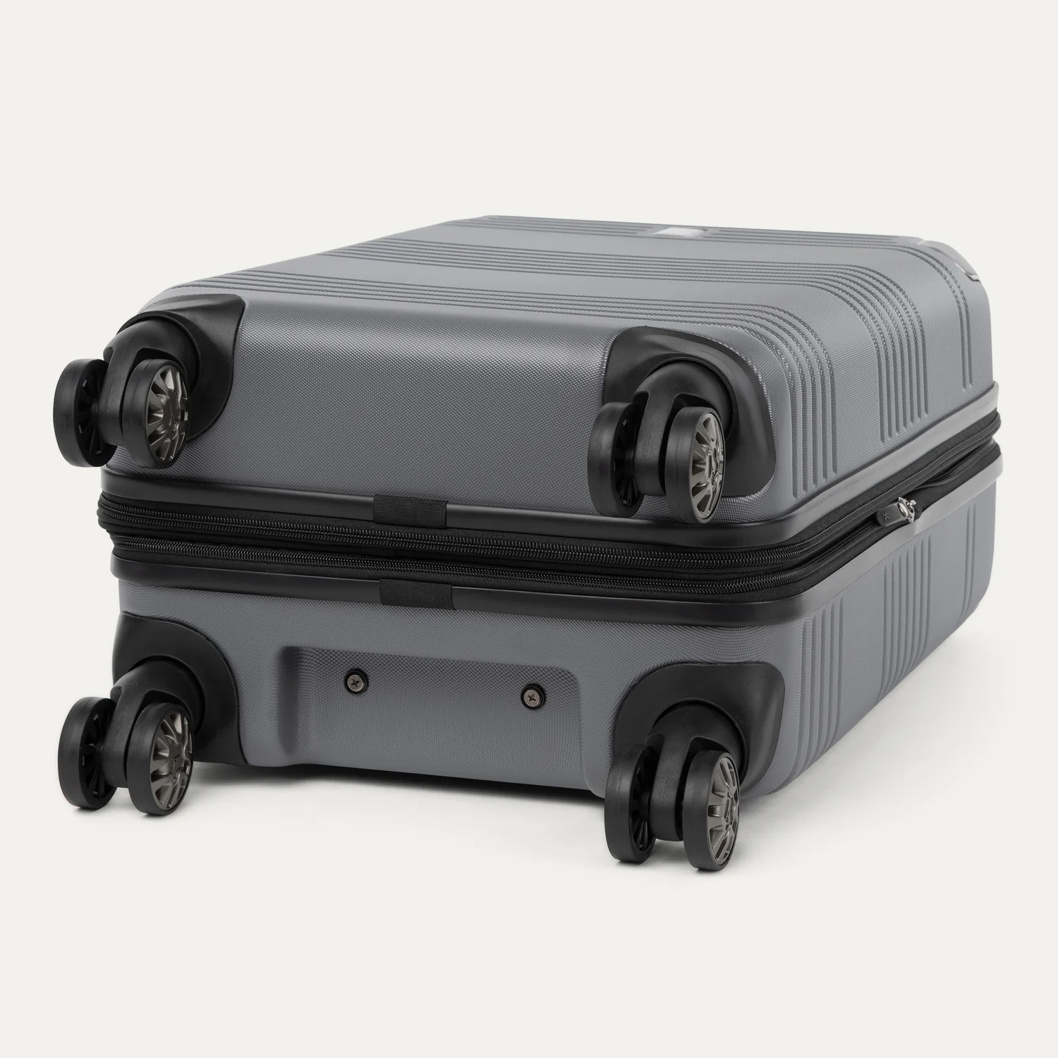 Roundtrip® Carry-On / Medium Check-In Hardside Set - Image 64