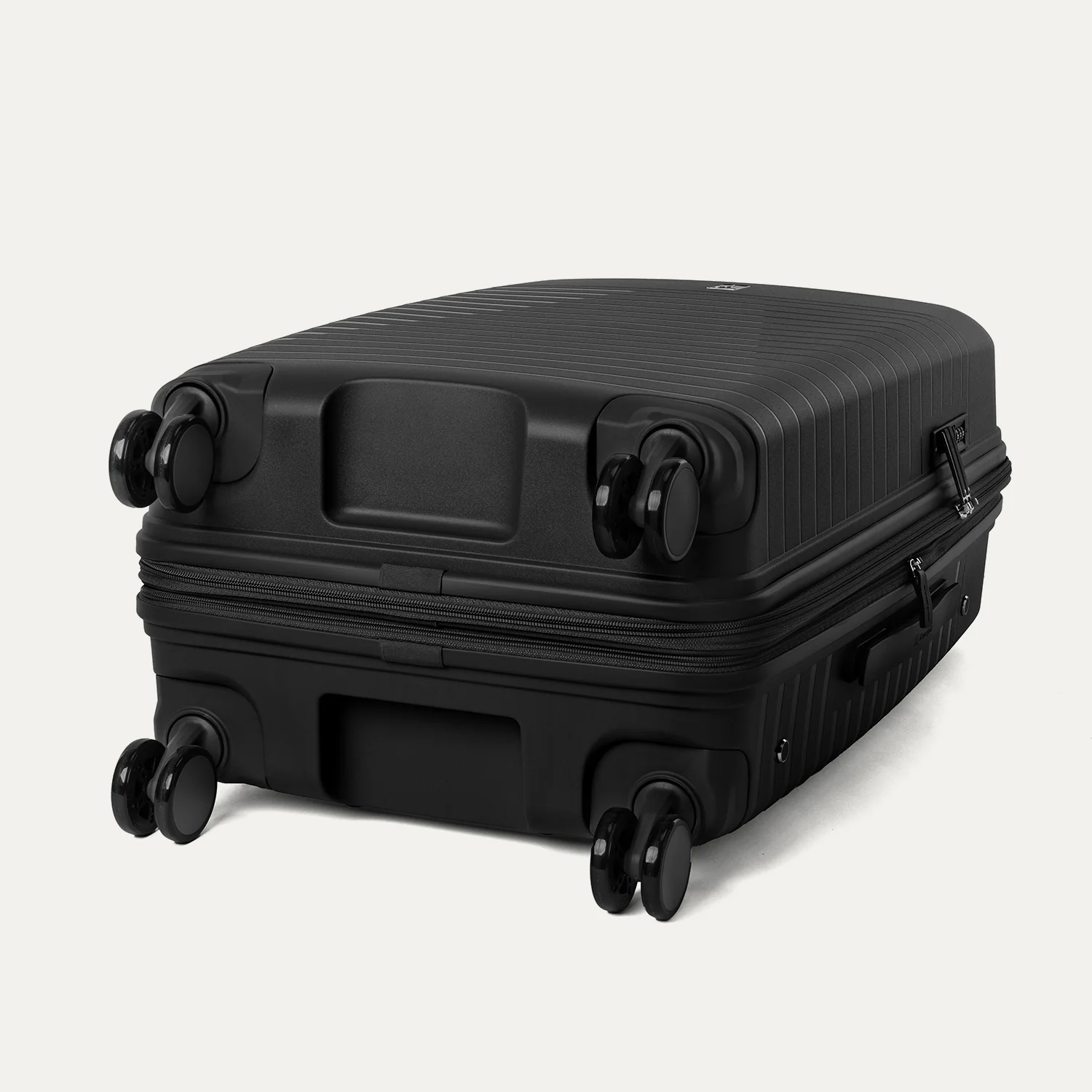Optima® Expandable Medium Check-in Spinner - Image 4