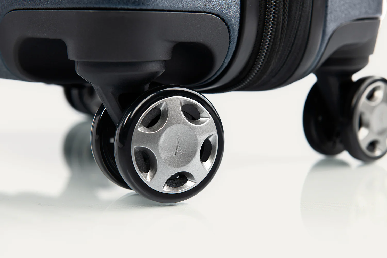 Travelpro® x Travel + Leisure® Carry-On Spinner - Image 34