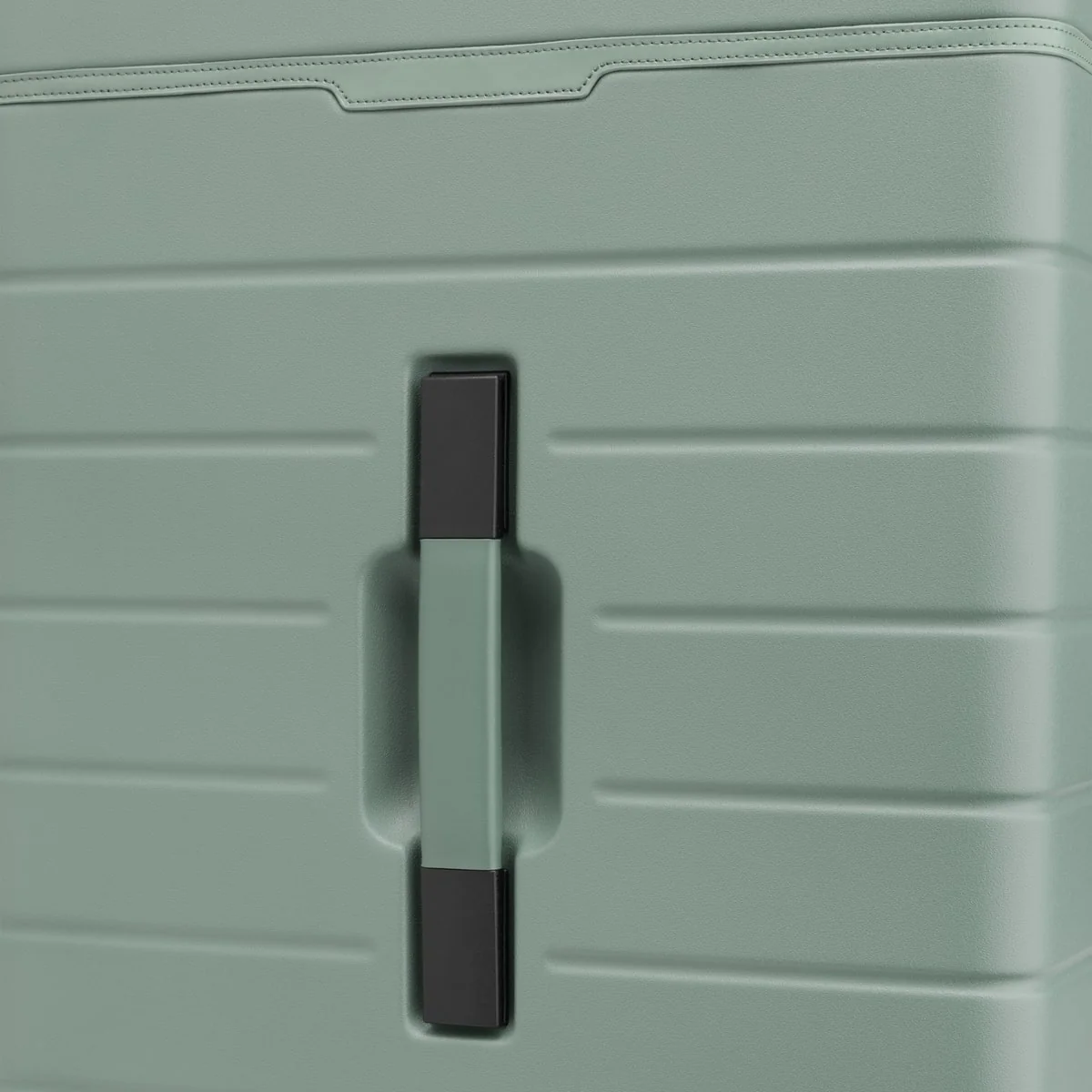 Travelpro® x Travel + Leisure® Large Check-In Trunk Spinner - Image 32