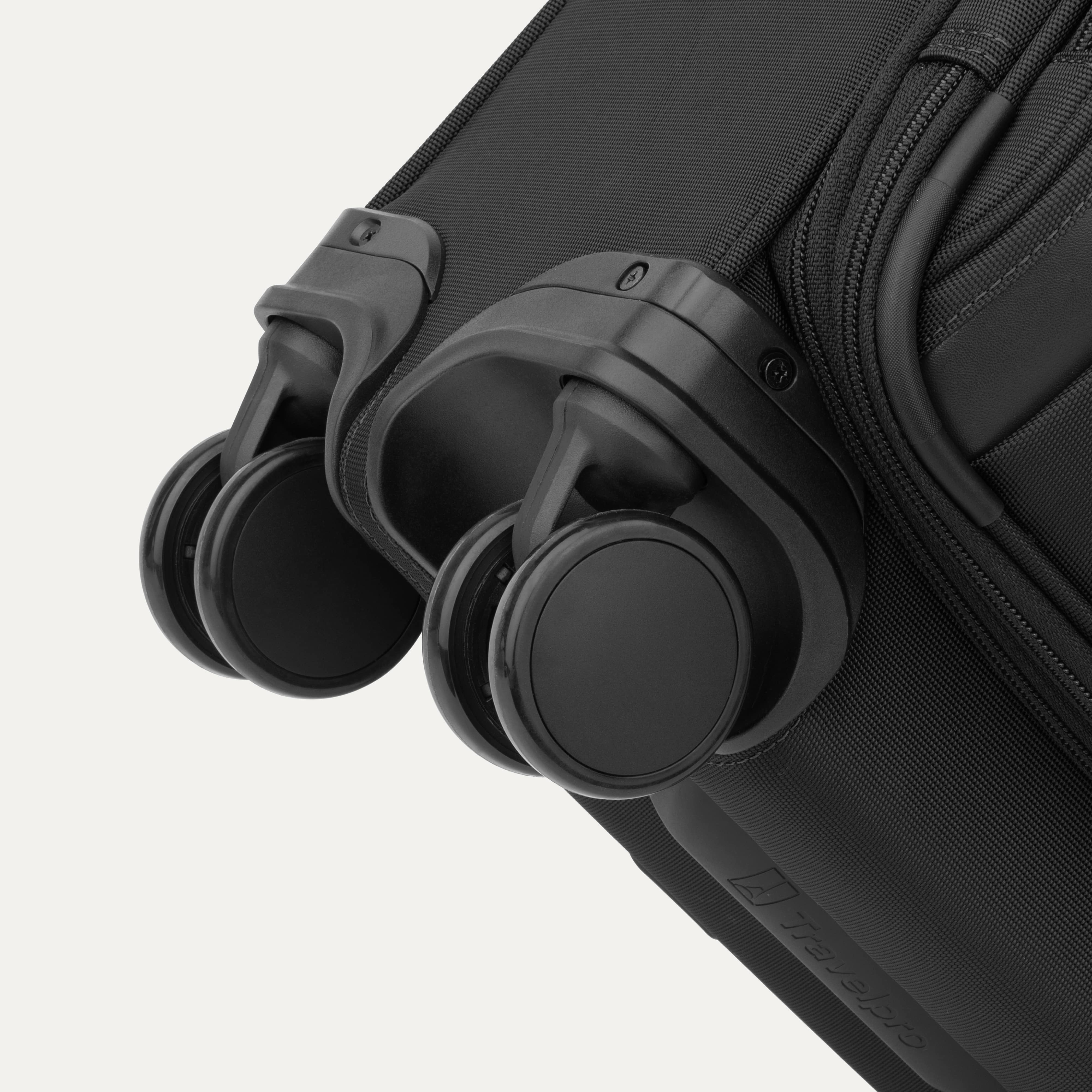 VersaPack®+ Compact Carry-On / Medium Check-In Set - Image 40
