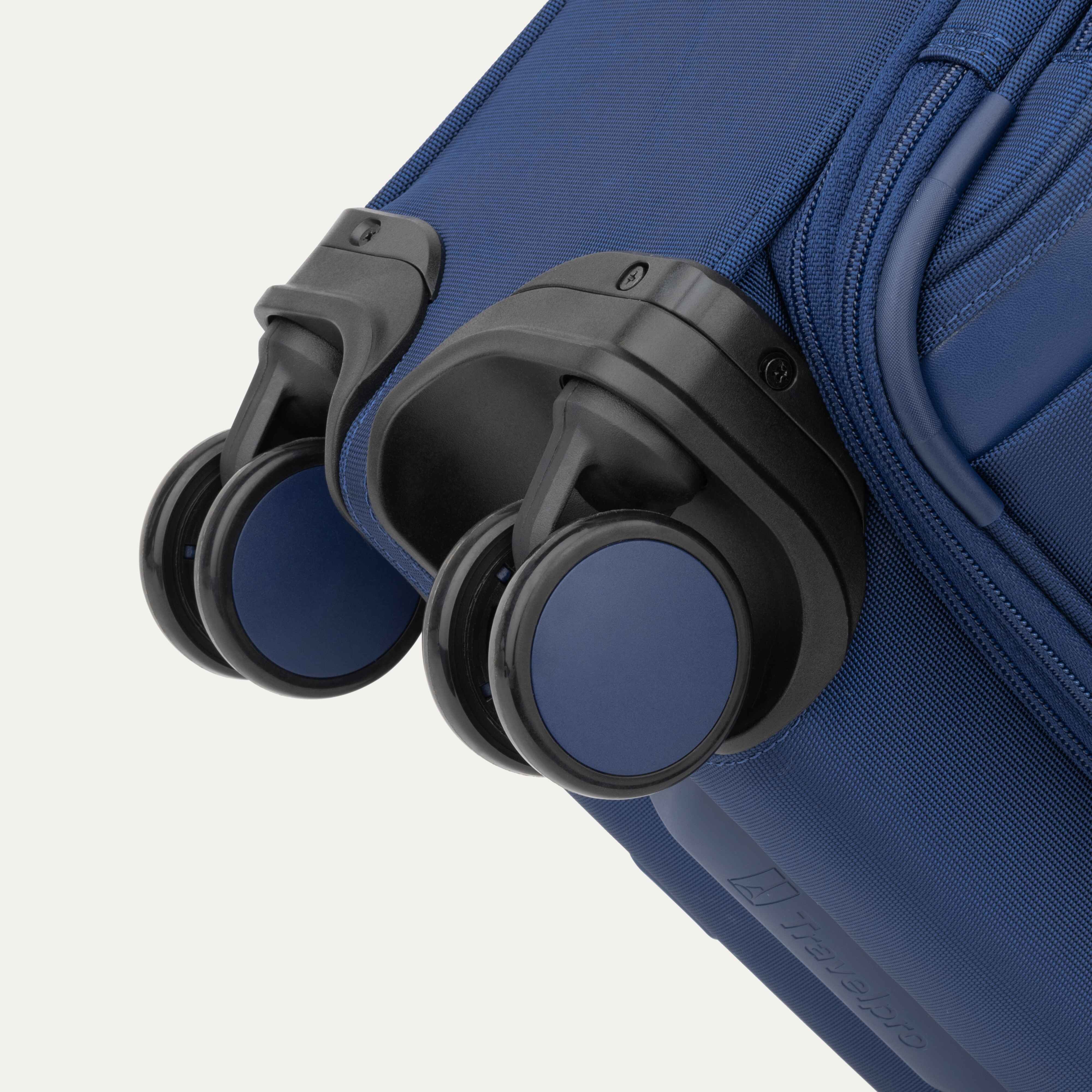 VersaPack®+ Compact Carry-On / Medium Check-In Set - Image 48